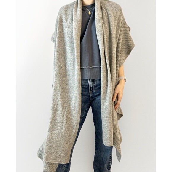 NEW 100% Wool Scarf Wrap Women's Shawl Ruffle Edge Grey Winter Soft Classic Wrap - Picture 4 of 9